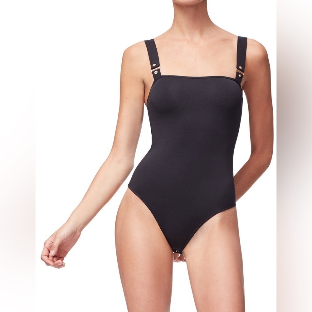 Good American Utility Tank Bodysuit – Olive, Size 1
Adjustable Straps | Gold